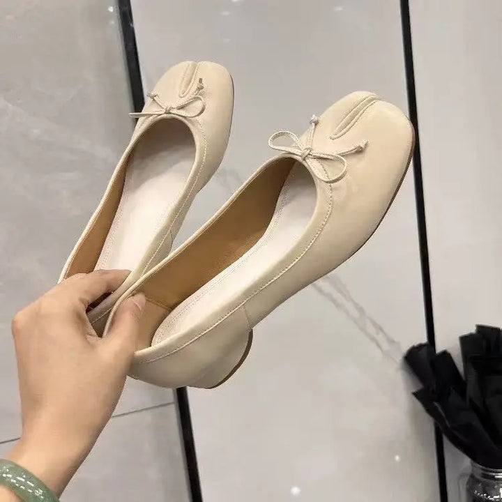 Women Flat Split Toe Shoes