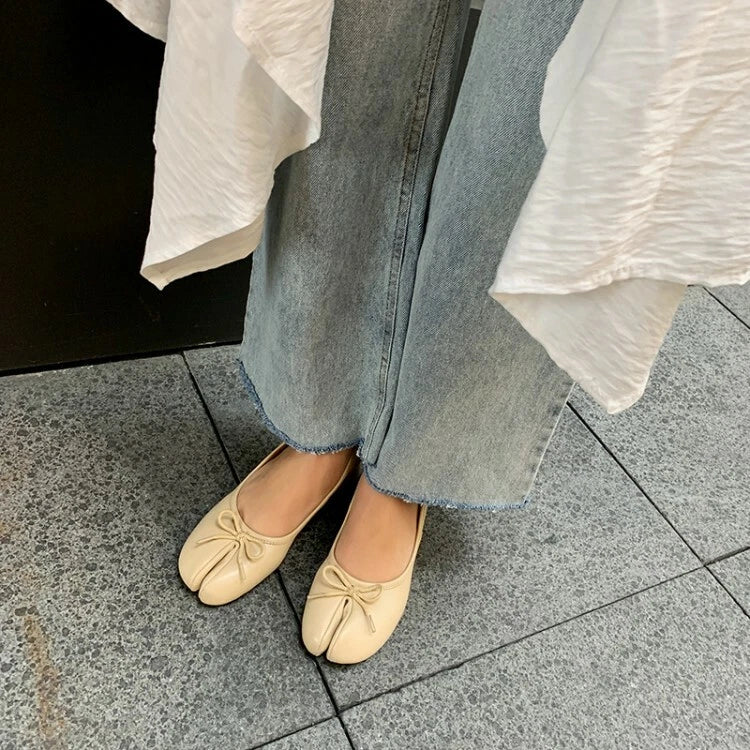 Women Flat Split Toe Shoes