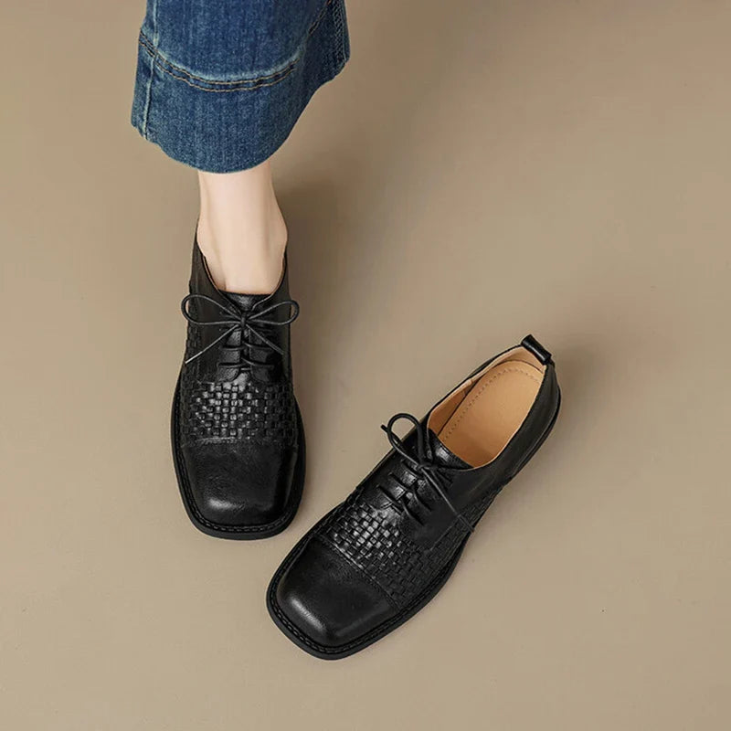 C10 - OXFORD FOOTWEAR