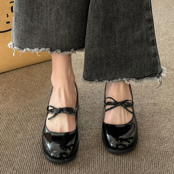 Vintage Bow Mary Jane Shoes