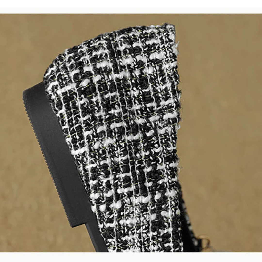 Design Buckle Flats