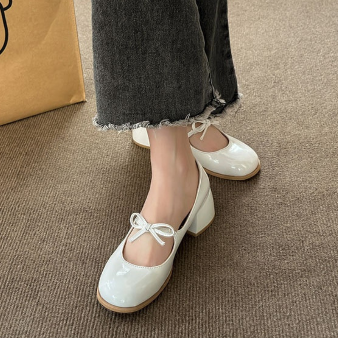 Vintage Bow Mary Jane Shoes