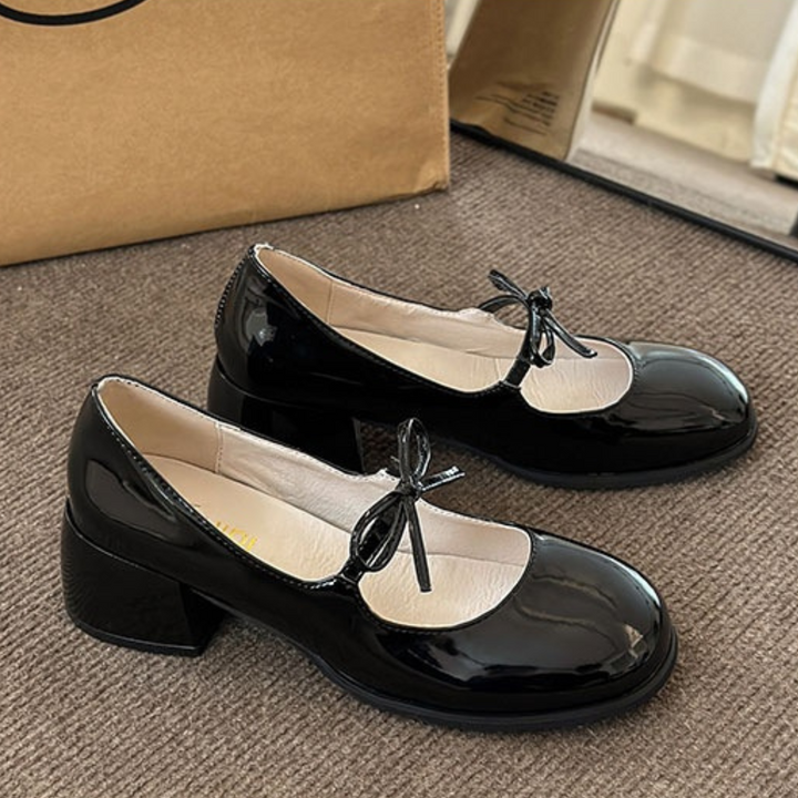 Vintage Bow Mary Jane Shoes