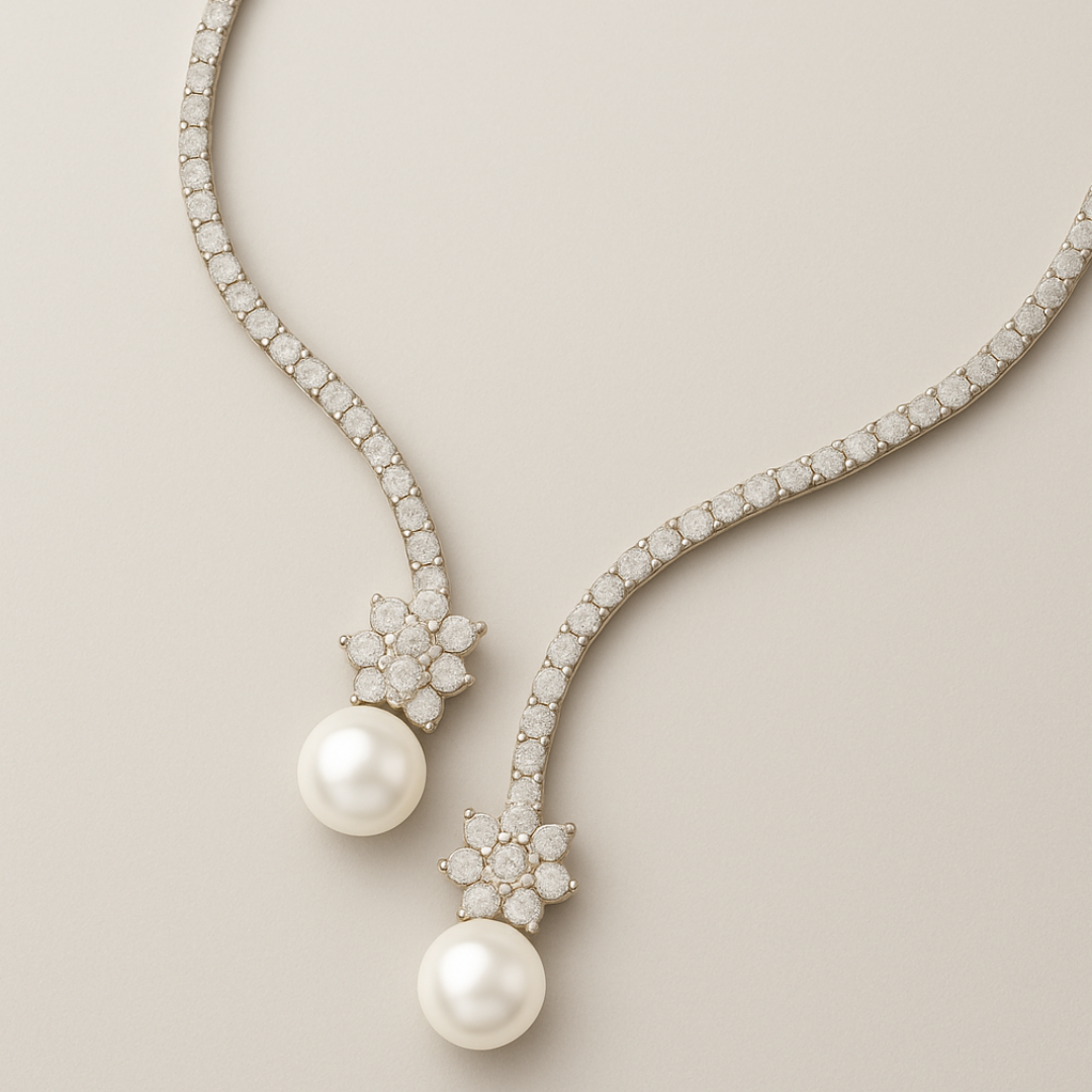 Shiny Pearls Necklace