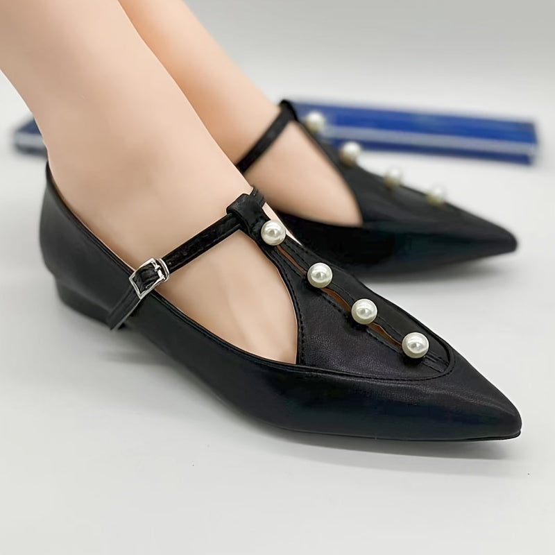 Retro Pearls Pointed Low Pumps