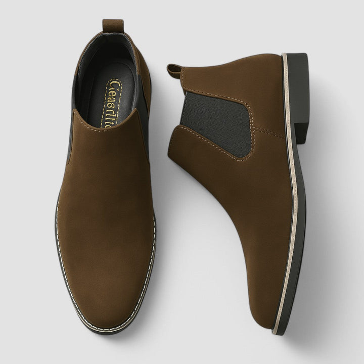 Man's Classic Chelsea Boots