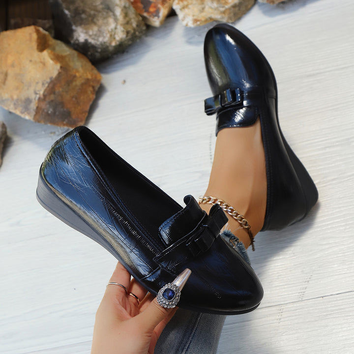 Slip-On Round Toe Shoes with Bow