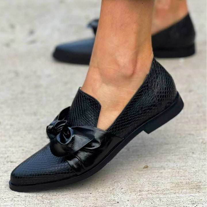 Pointed Toe Shallow Mouth Shoes