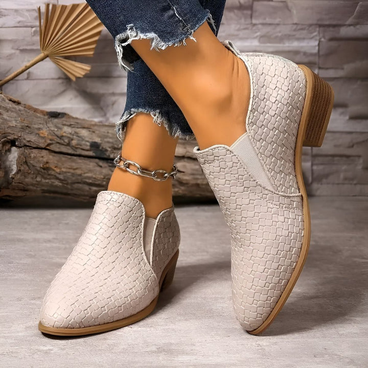 Block Heel Pointed Boots