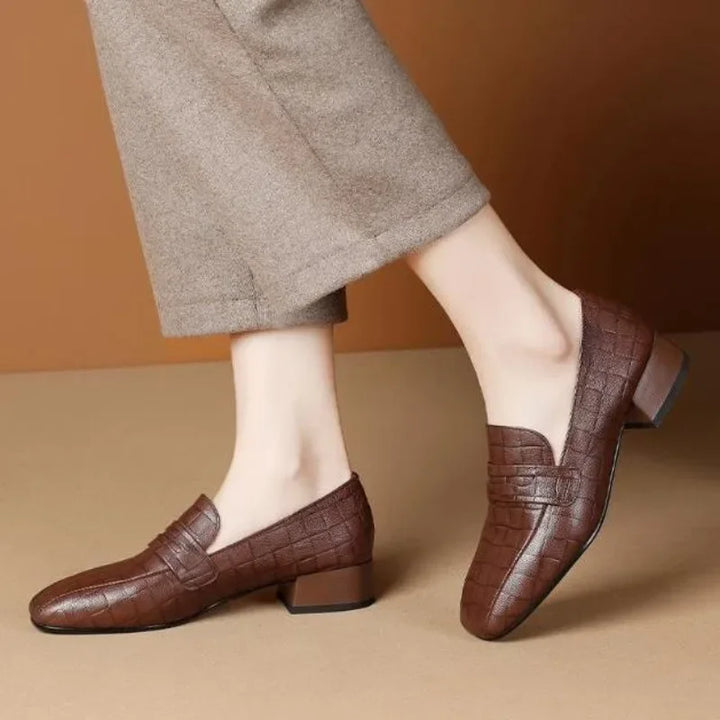 Heeled Pointed Toe Loafers