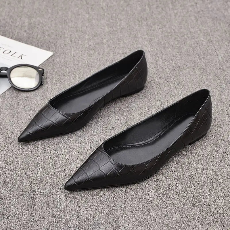 Pointed Flat Bean Shoes