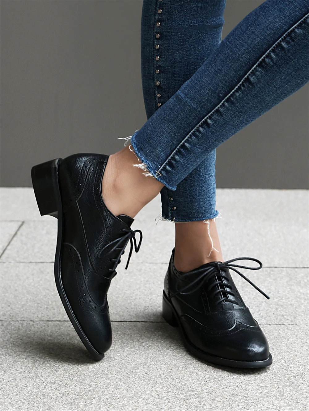 Vintage Style Casual Lace Up Brogue Shoes