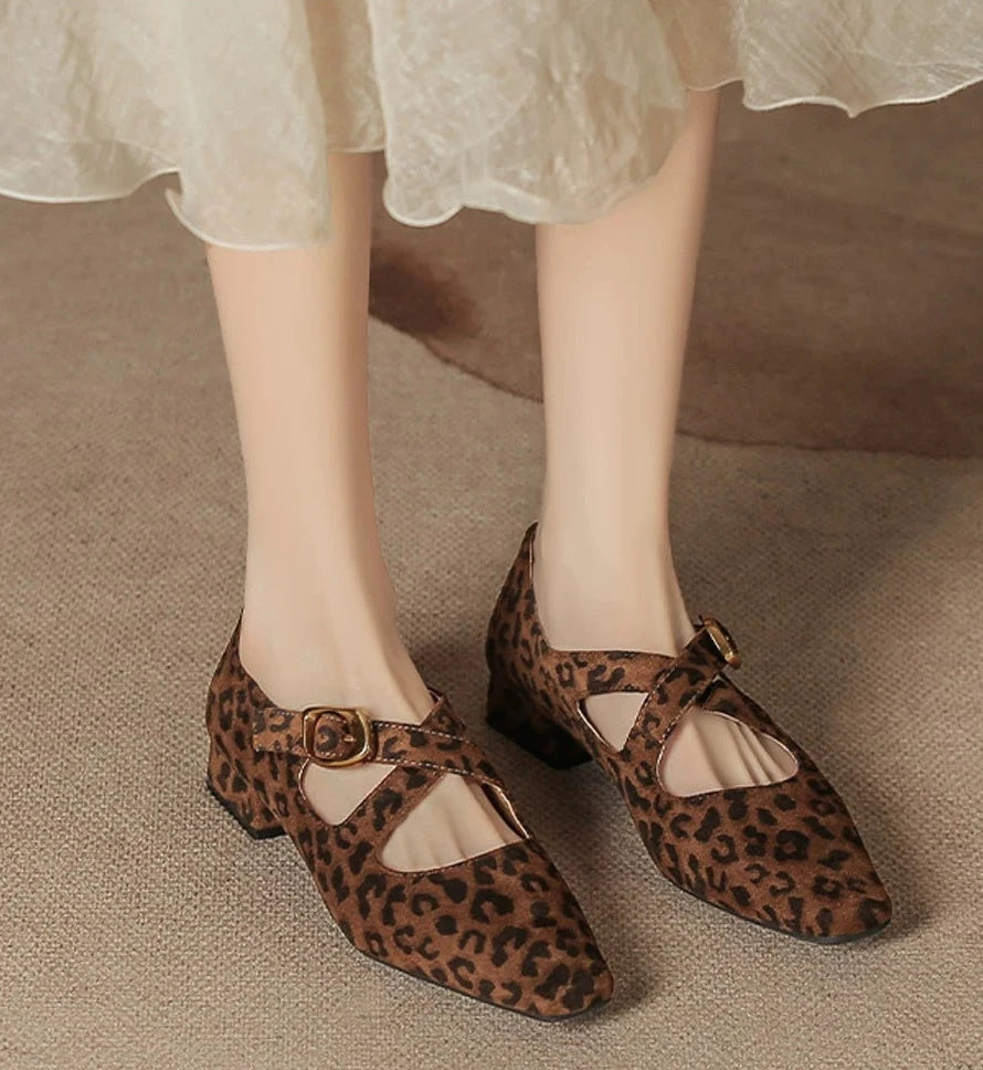 Low Heel Design Buckle Loafers