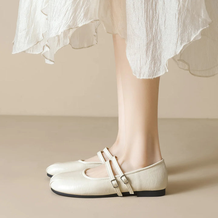 Round toe design Mary Janes Shoes