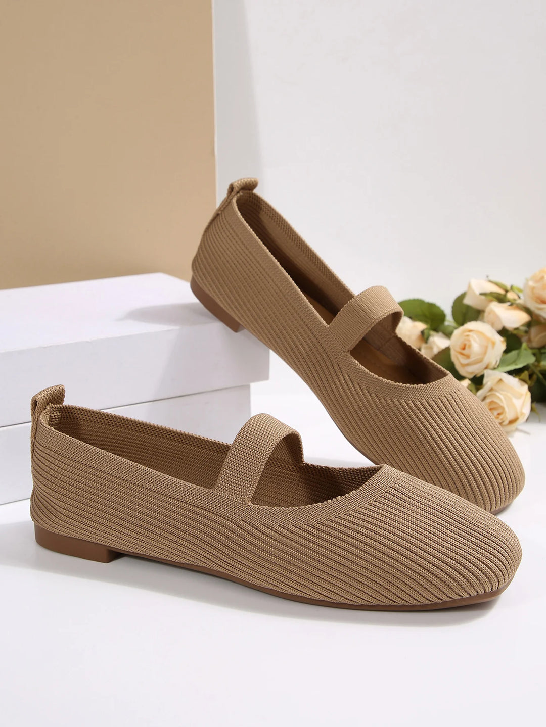 Low-Cut Flat Mary Jane Walking Shoes