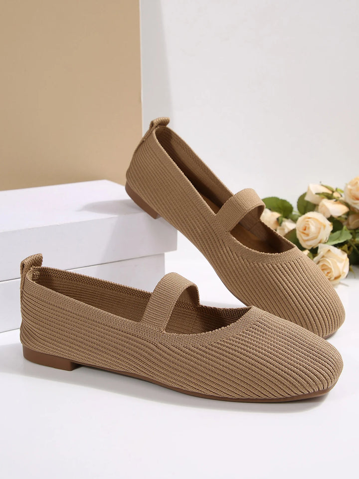 Low-Cut Flat Mary Jane Walking Shoes