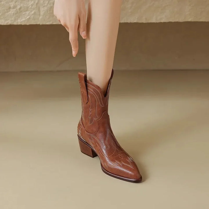 Retro Embroidered Western Boots