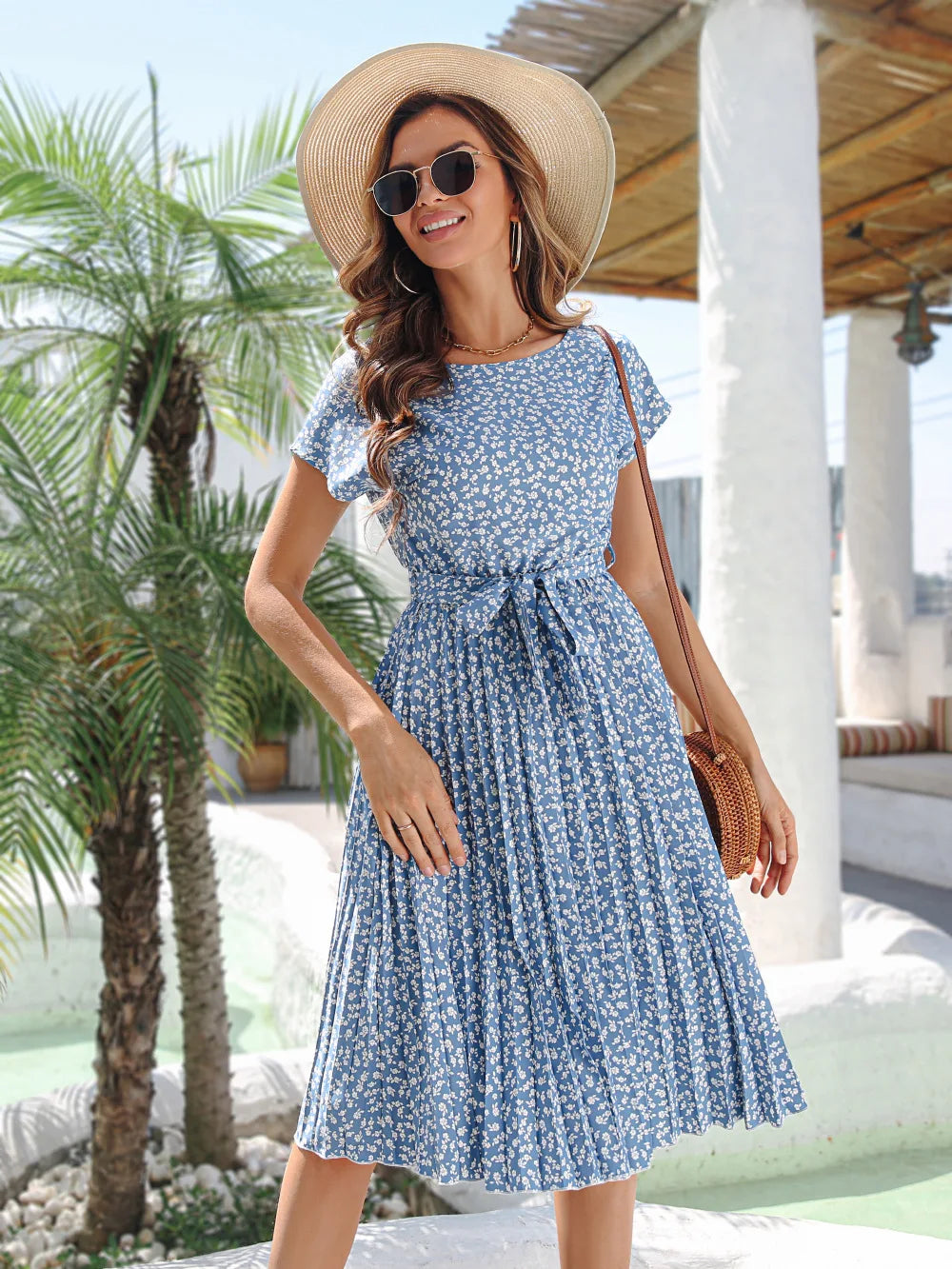 Light Dress with belt