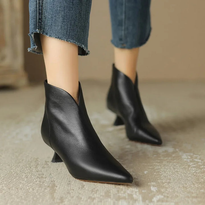 Elegant Pointed Toe Thick Middle Ankle Boots
