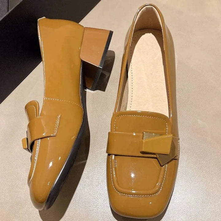 Glossy Bow Loafer Pumps
