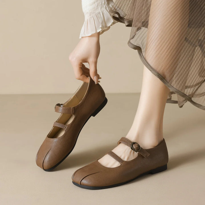 Round Toe Design Shoes