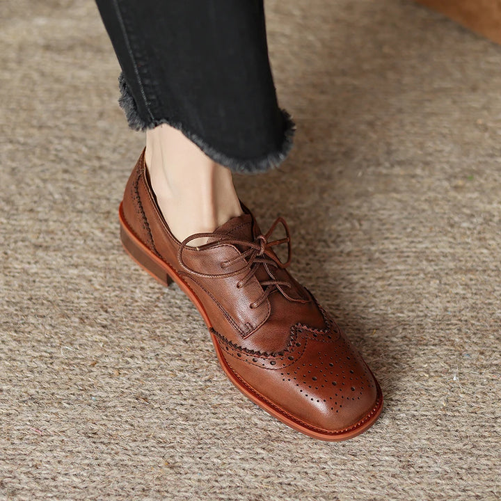 Round Toe Oxford Shoes