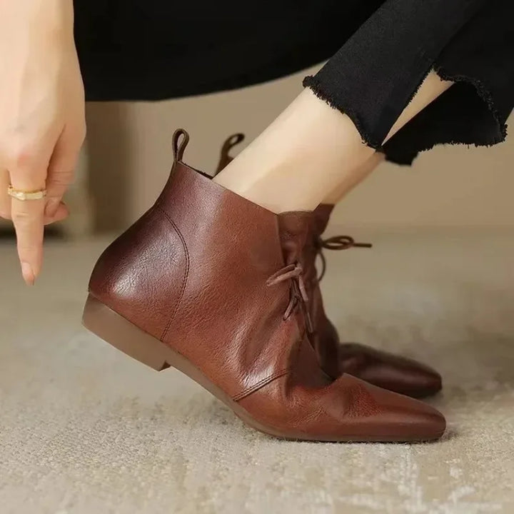 Pointed Toe Lace-up Boots