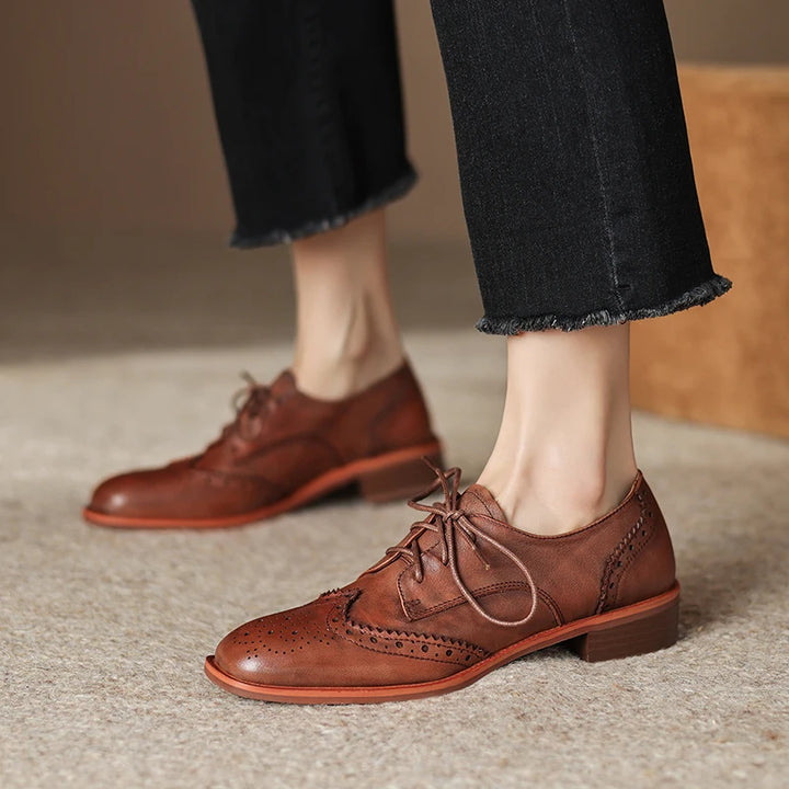 Round Toe Oxford Shoes