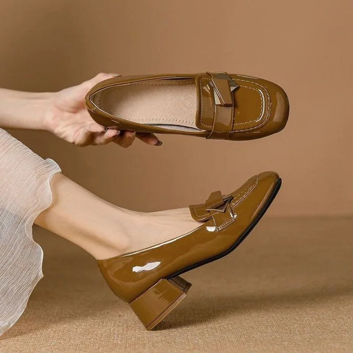 Glossy Bow Loafer Pumps