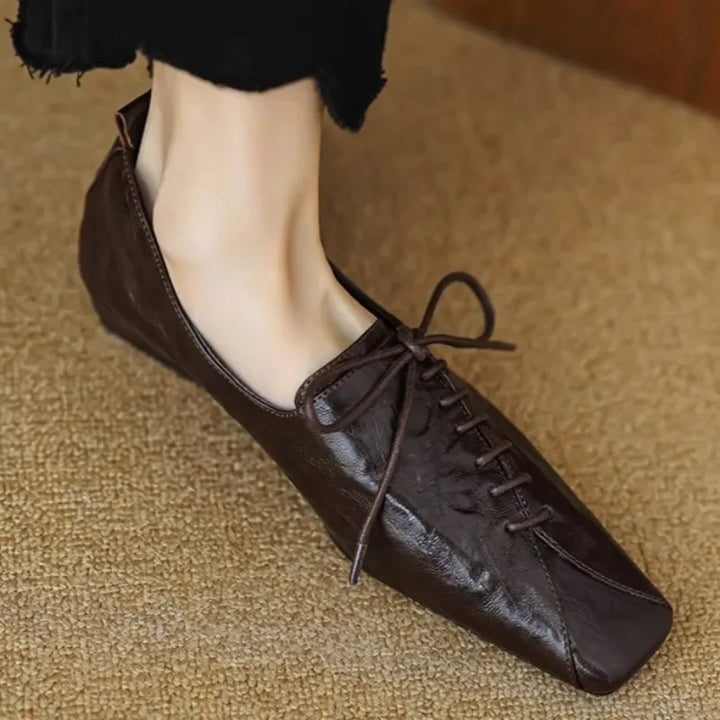 Low-heeled Square Toe Shoes