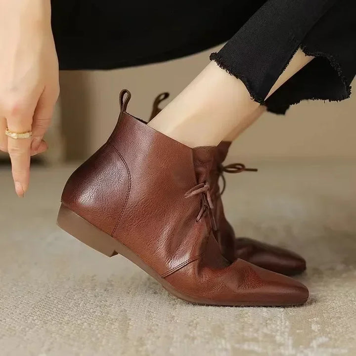 Pointed Toe Lace-up Boots