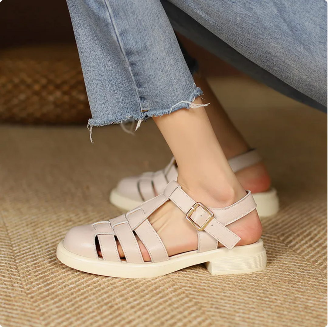 Retro Buckle Shoes