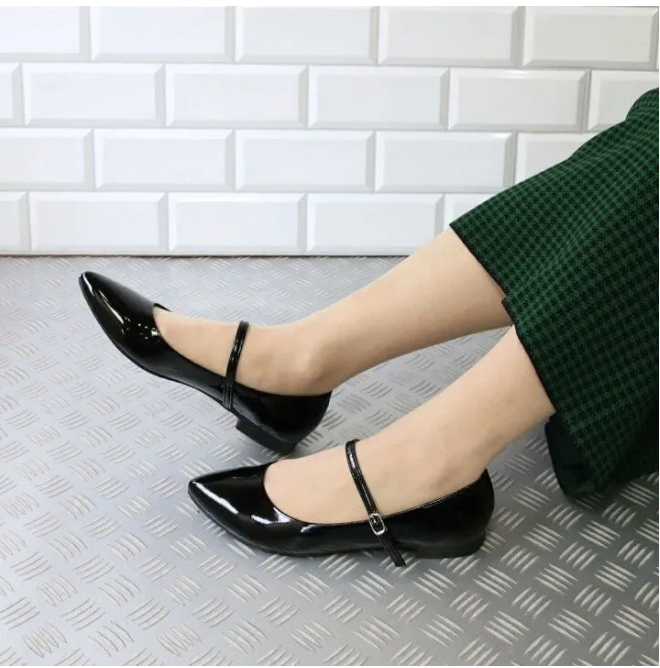 Black Mary Jane Flats with Buckle Closure