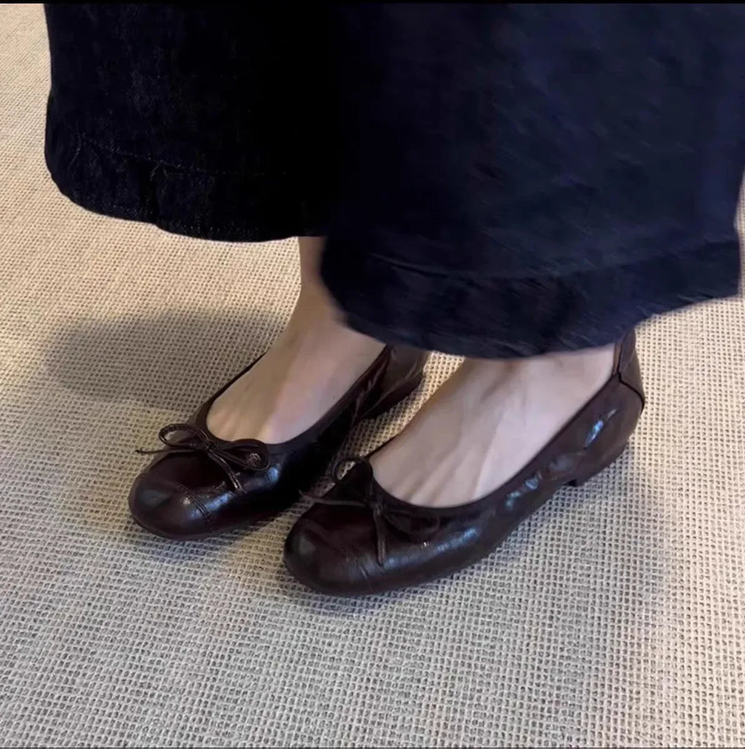 Retro Bow Round Head Flats