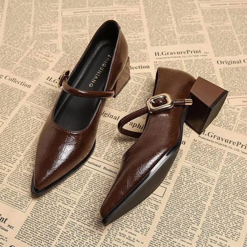 Retro Mid Heel Pumps