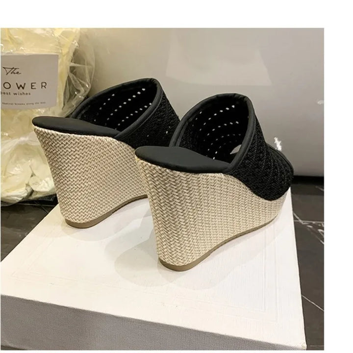 Thick-soled Wedge
