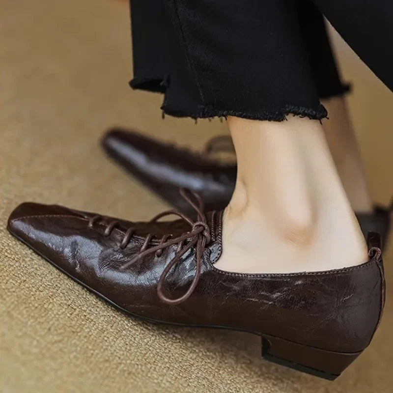Low-heeled Square Toe Shoes