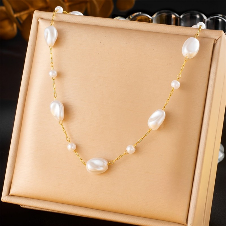 Pearl Necklace with Round Beads