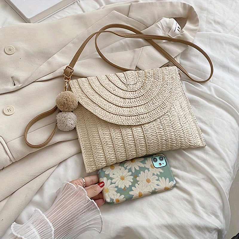 Elegant Handwoven Straw Clutch Bag