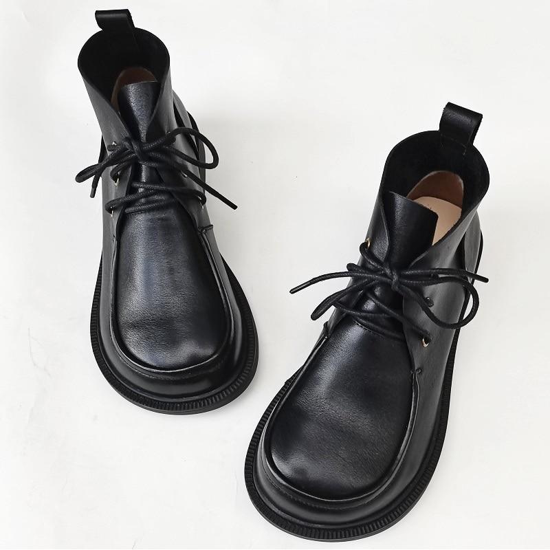 Wide Toe Box Lace up Boots