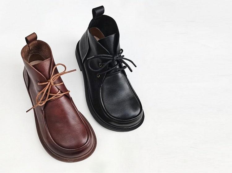 Wide Toe Box Lace up Boots