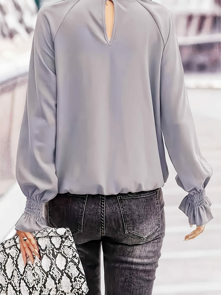 Blouse with gathered cuffs