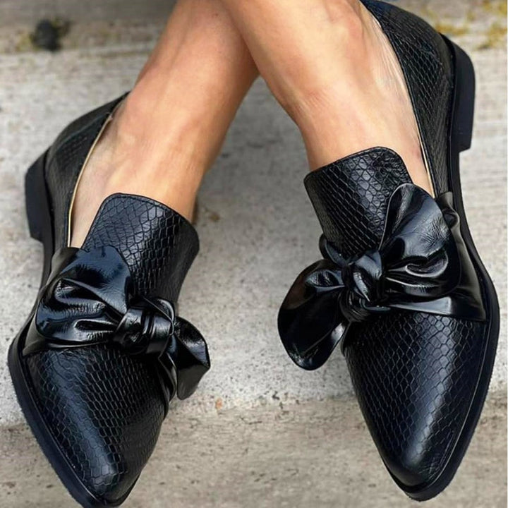 Pointed Toe Shallow Mouth Shoes