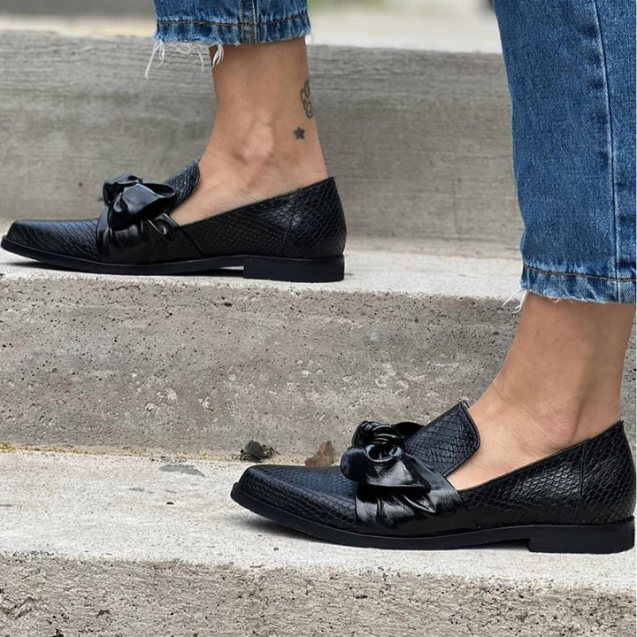 Pointed Toe Shallow Mouth Shoes