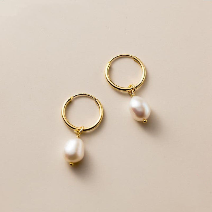 Minimal Pearl Earrings